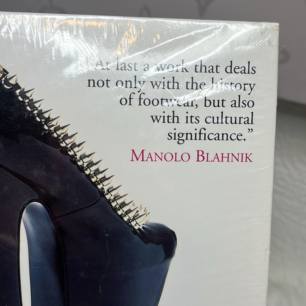 SHOES Coffee table book from Kitson - Picture 2 of 7